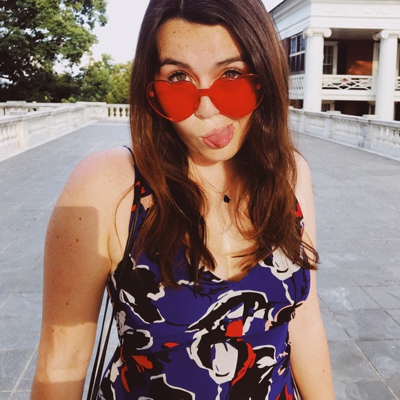 Meet your Posher, Aria - Picture 2 of 2